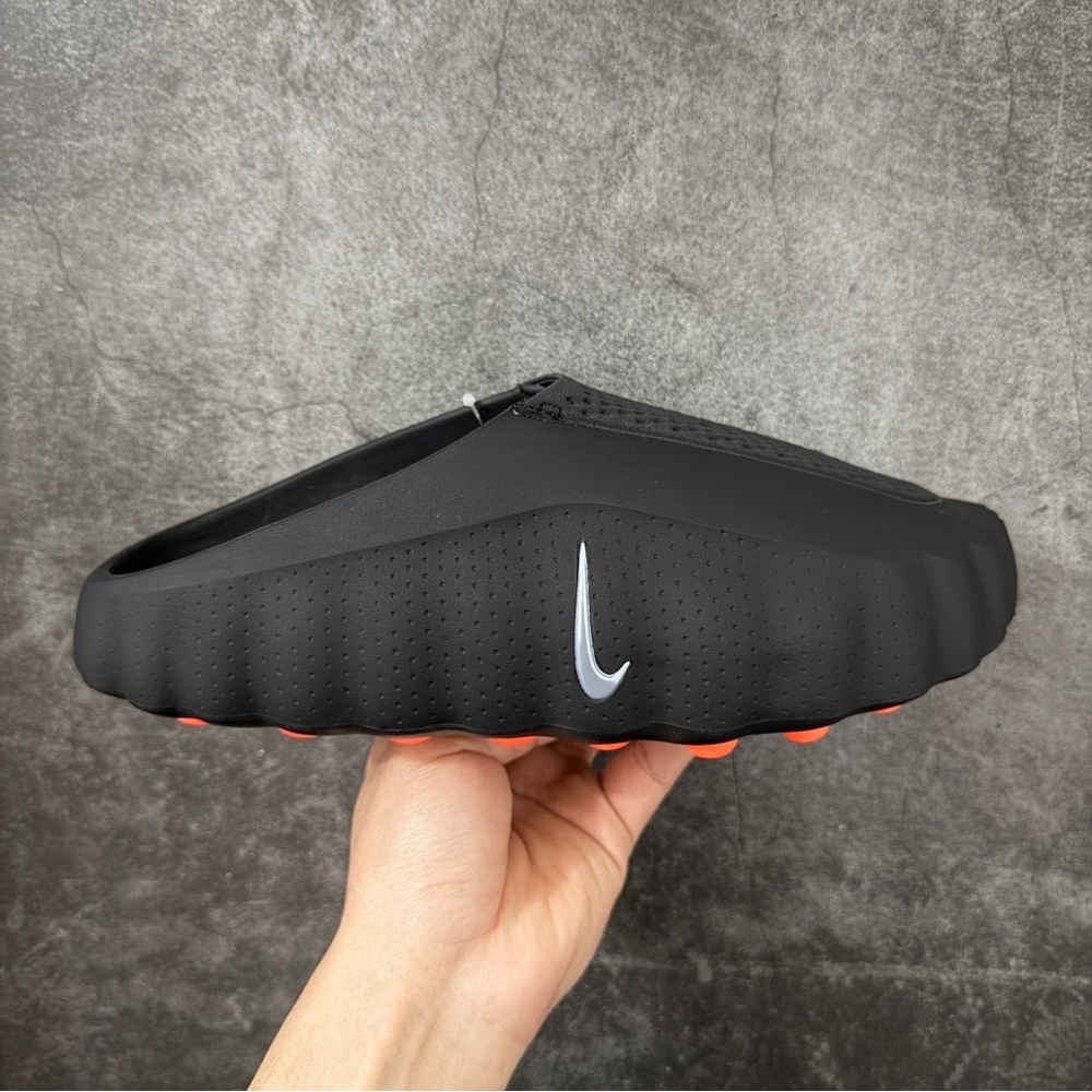 Brand new black Nike Mind 001 slippers (box not included)